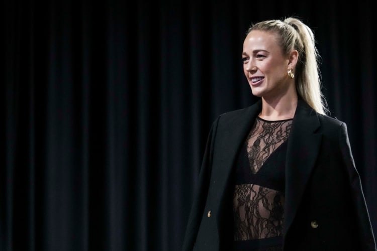 sophie-cunningham-05-17