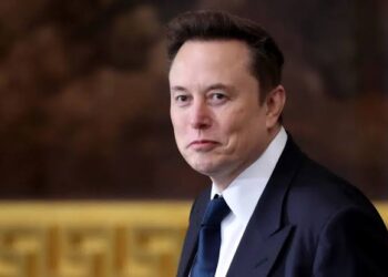 Elon Musk se acerca al primer billón de dólares: su patrimonio roza los 850 mil millones y las probabilidades de alcanzar el “trillionaire” suben al 78 % en 2026