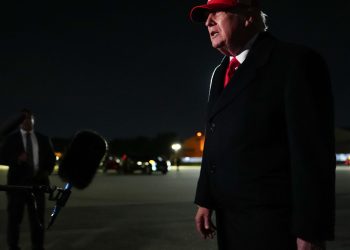 Trump Criticizes Pope Leo Amid Rising Tensions Over War and Politics