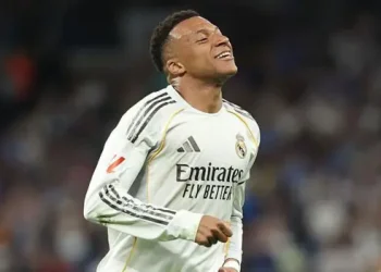 Real Madrid Close Gap on Barcelona After Win Over Alaves