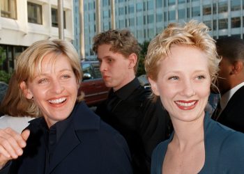 Journalists Push Back as Trump Plans to Attend Correspondents Dinner