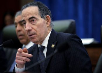 Democrats Propose 25th Amendment Commission to Review Donald Trump Fitness